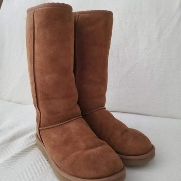UGG Boots-- conditioned, tall, chestnut, size 8.